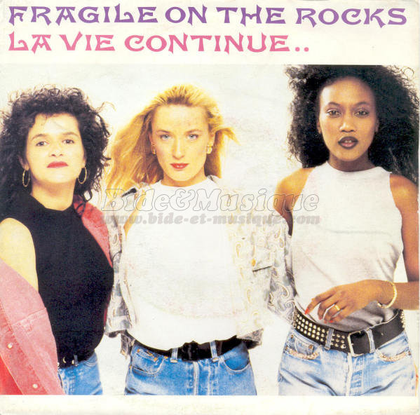 Fragile on the Rocks - V.O. V.F. (version anglophone)